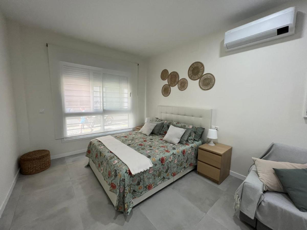 Centro Estudio Trinidad Malaga 3 Exteriör bild