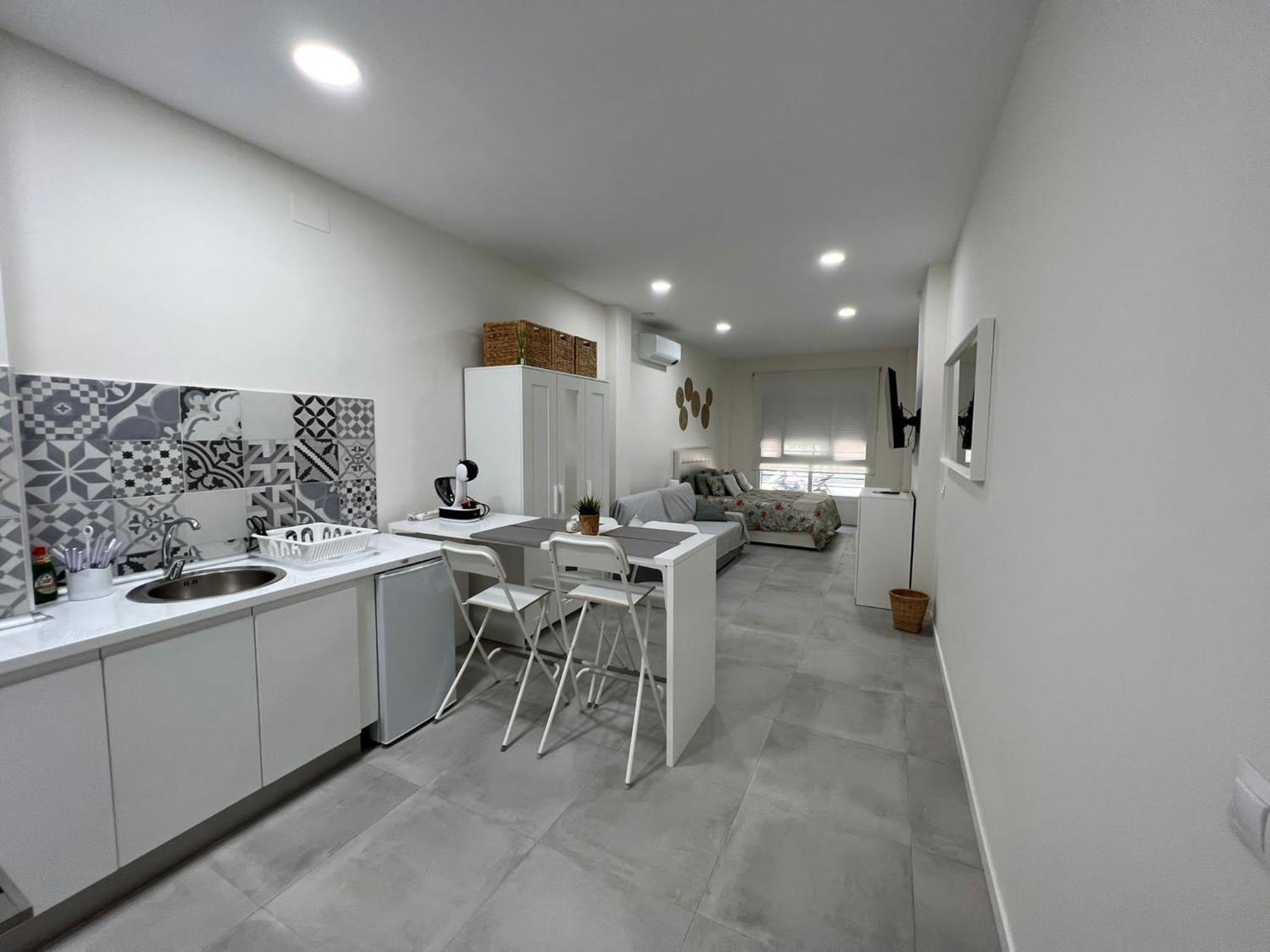 Centro Estudio Trinidad Malaga 3 Exteriör bild