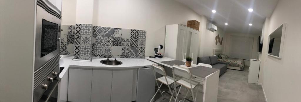Centro Estudio Trinidad Malaga 3 Exteriör bild